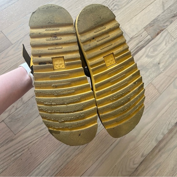 Yellow and black Dr. Martens sandals - Picture 7 of 7